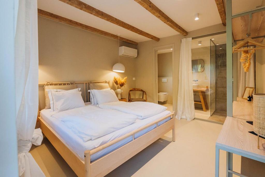 Pikarin Rooms B&B Vrsar Exterior photo